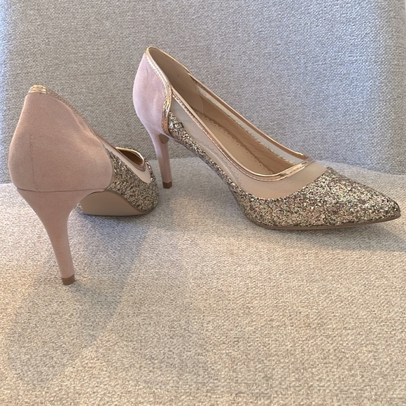 New! Rose gold glitter heels - Journee Collection - Picture 2 of 7